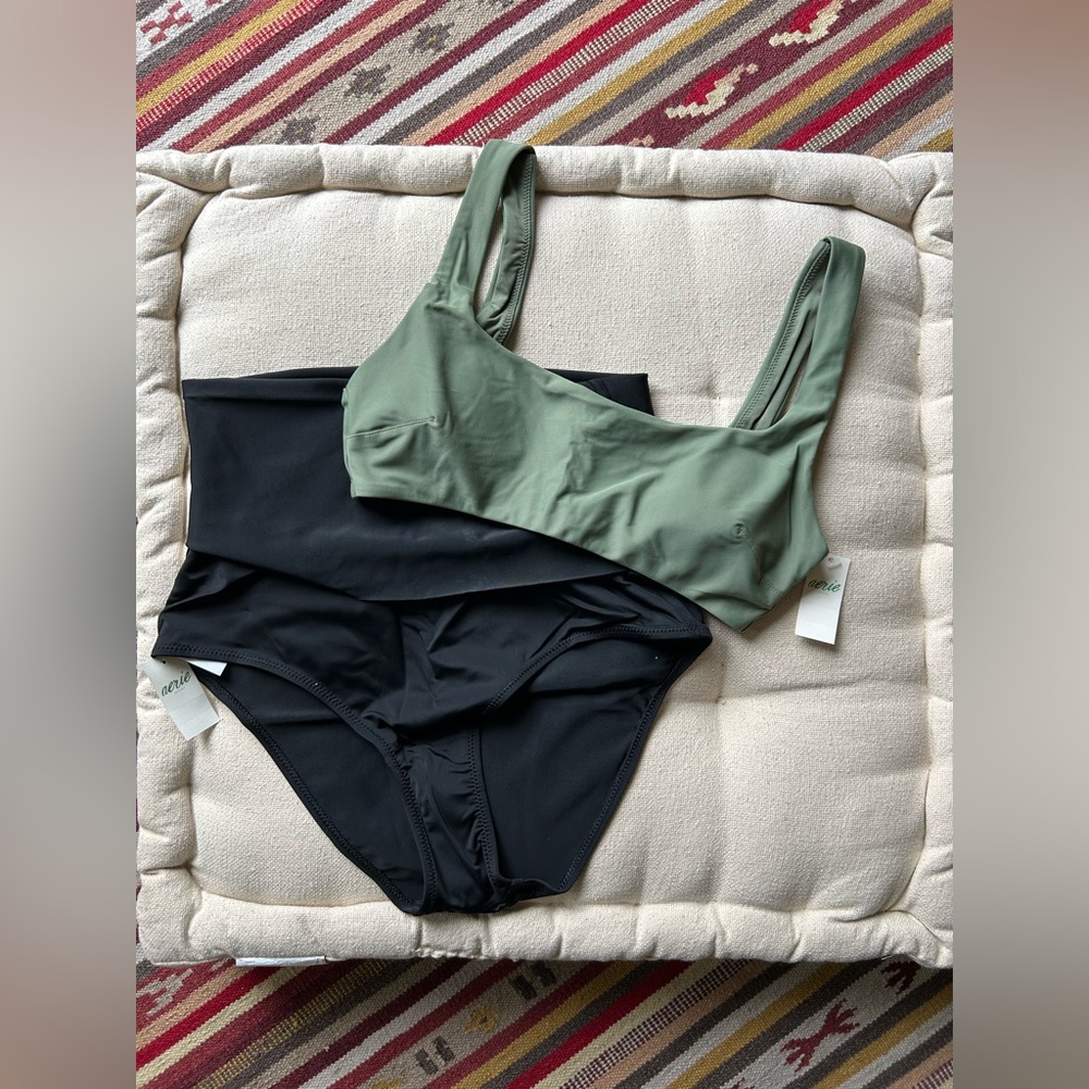 NWT Aerie Olive &  Black Women's Swimwear Set